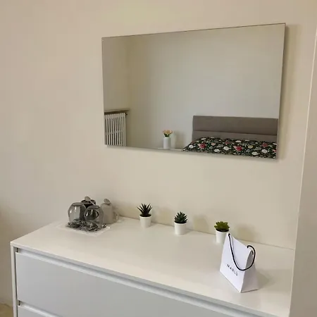 Appartamento La Finestra Sul Borgo Διαμέρισμα *